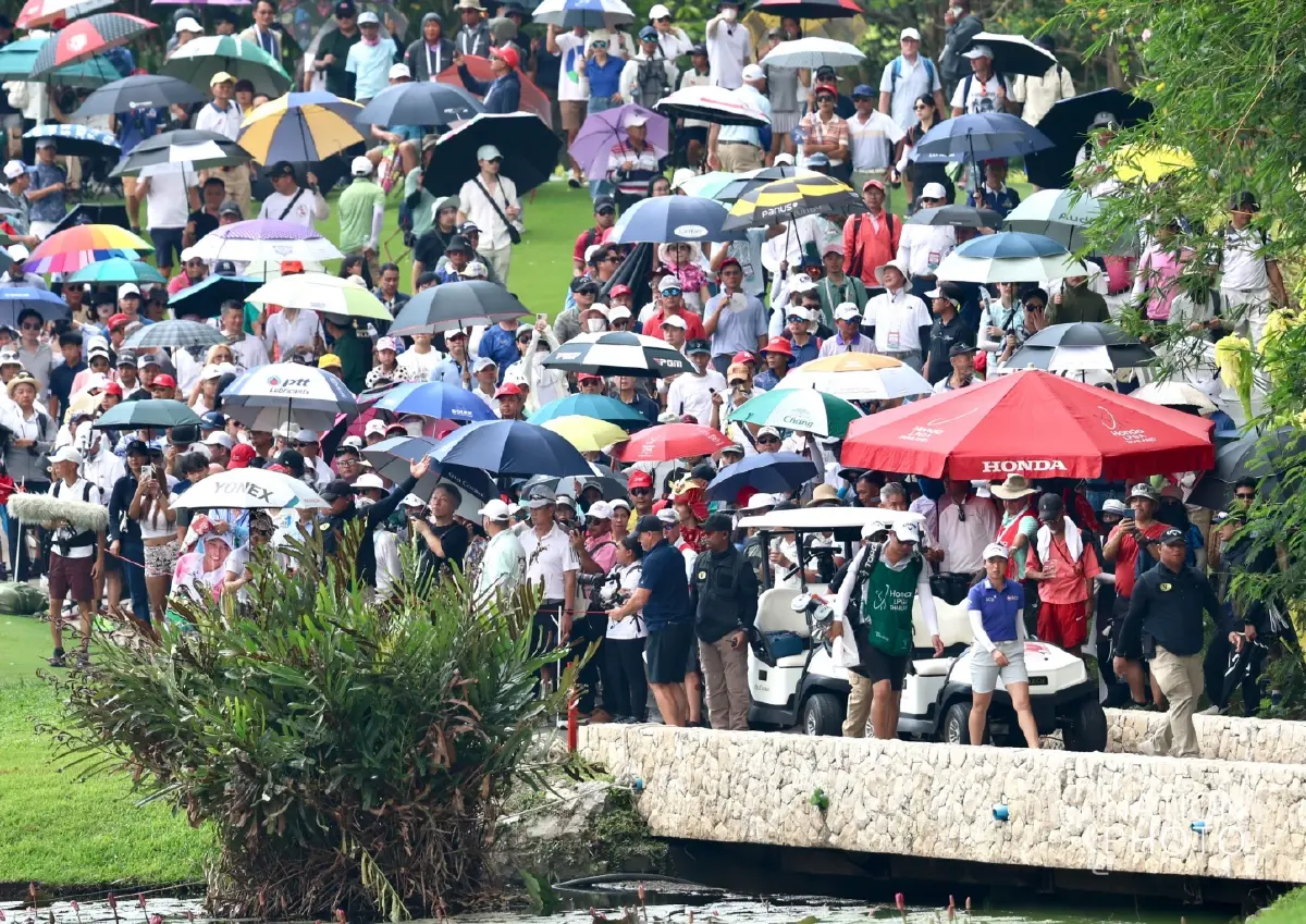 “โปรจีโน่” ระเบิดฟอร์มแรงนำเดี่ยว กอล์ฟฮอนด้า แอลพีจีเอ ไทยแลนด์ 2026