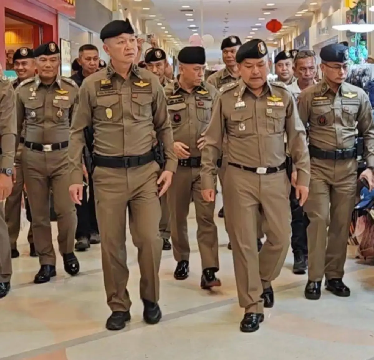 คืบหน้า คดีชิงทองหาดใหญ่ ล่าสุดรู้ตัวผู้ก่อเหตุแล้ว รอง ผบ.ตร. สั่งเร่งติดตามจับกุม