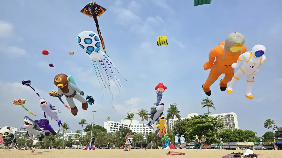 เริ่มแล้ว ‘เทศกาลว่าวนานาชาติ’  PATTAYA INTERNATIONAL KITE ON THE BEACH 2026 ถึงวันที่ 1 มี.ค. 69