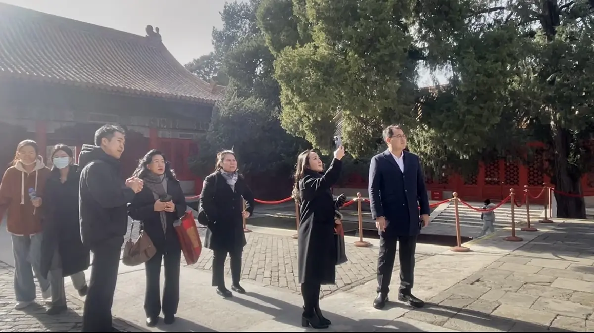 นิทรรศการหมื่นมิ่งมงคลไชยฯ เส้นทางรักแรกเริ่ม สัมพันธ์ฯ ไทย - จีน