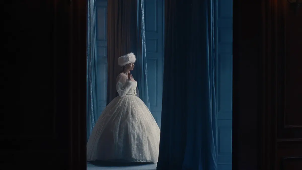 “Wuthering Heights” (วัทเตอริ่ง ไฮต์ส) กลกามความรักยุควิคตอเรียน