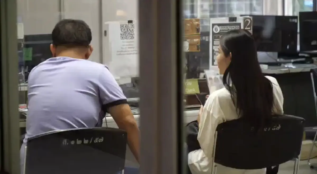 'วิโรจน์' แจ้ง ม.157 เอาผิด กกต.ชลบุรี-7 กกต. ละเว้นปฏิบัติหน้าที่