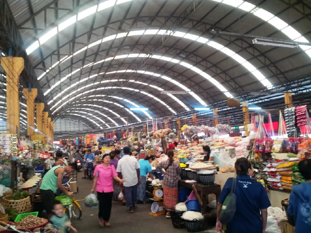 นานๆ ที ที่...แม่สอด