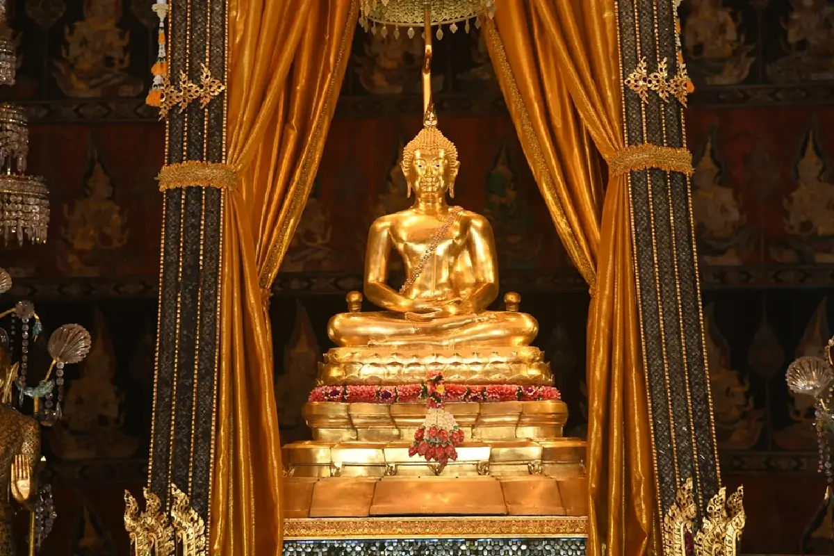 พระรัศมีทองคำฯ พระพุทธสิหิงค์ อายุ 500 ปี : เปิดประวัติ วิธีบูรณะ