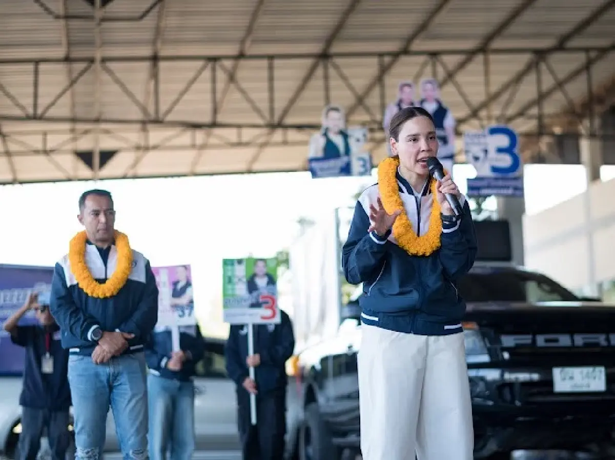 'ซาบีดา-ชาดา' ขอเสียงชาวนครสวรรค์ ส่ง 'ชานนท์' เข้าสภาฯ-เป็นรัฐบาล แก้ปัญหาประเทศ