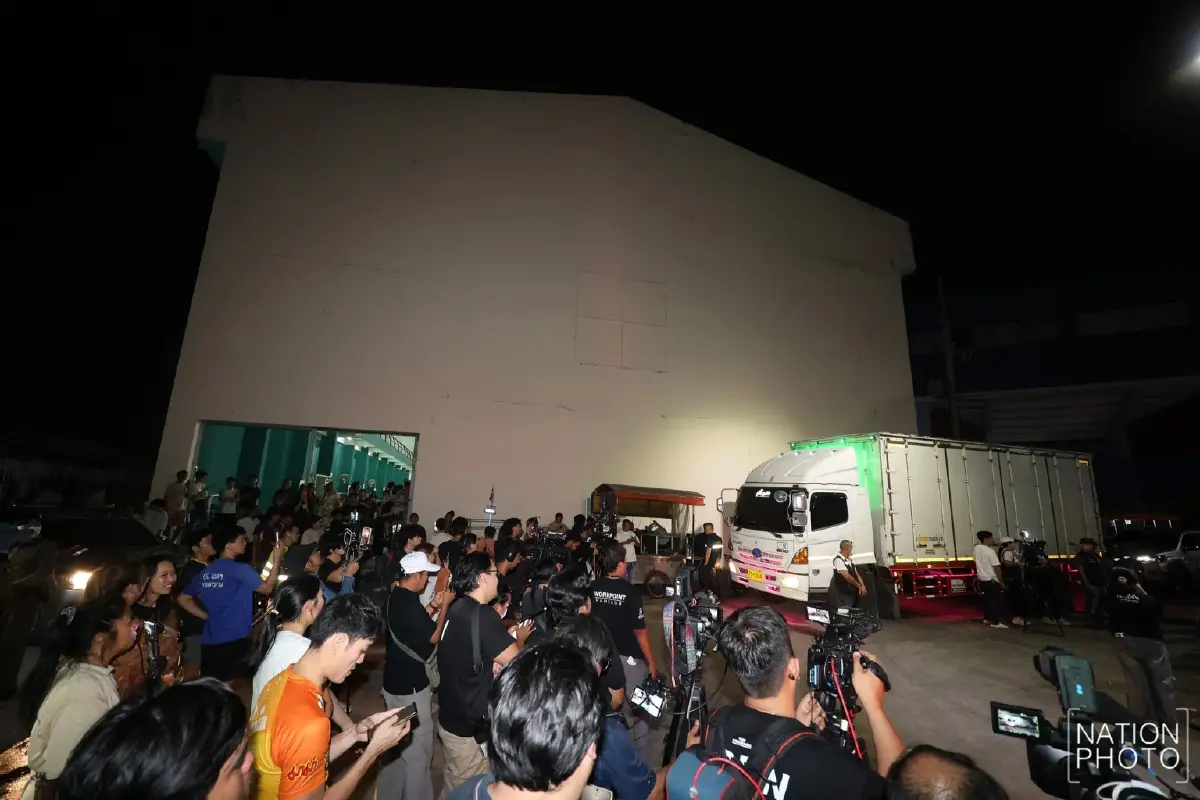 เดือดเลือกตั้ง ปชช.ตะโกน ขี้โกง สนั่นวินาทีขนหีบบัตรชลบุรี เขต 1