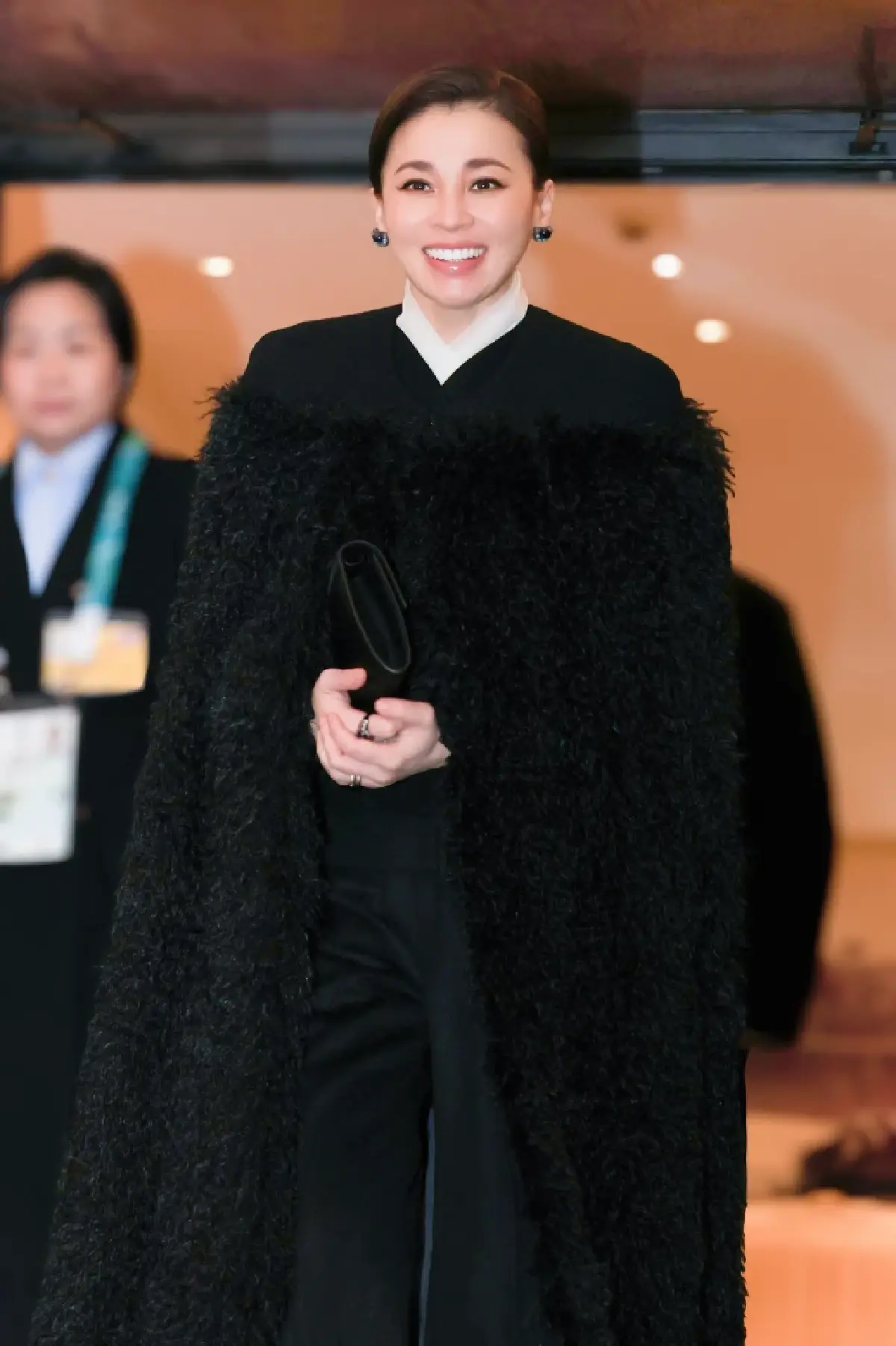 พระราชินี เสด็จทอดพระเนตรฮอกกี้น้ำแข็งชาย ชิงเหรียญทองแดง โอลิมปิกฤดูหนาว 2026