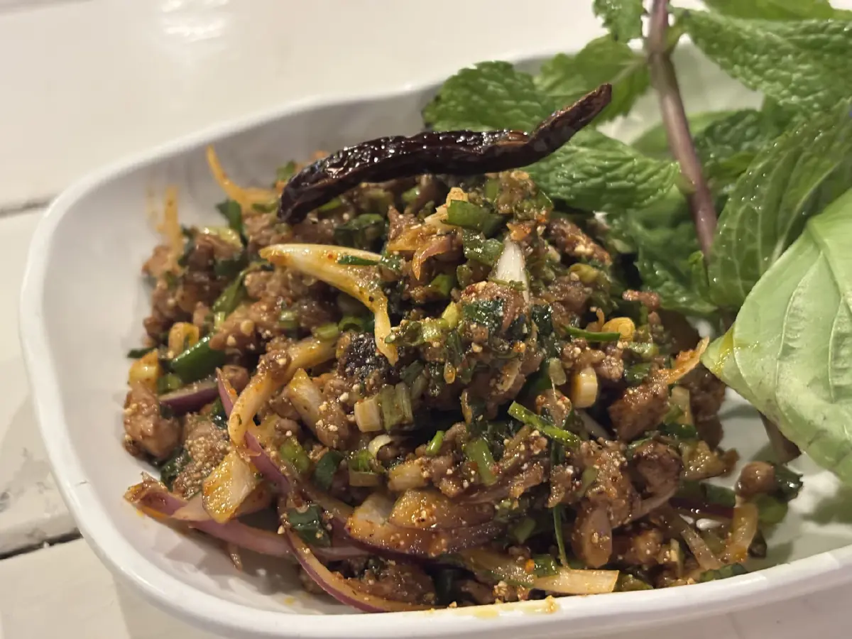 'ลาว' เสนอ 'ลาบ' ขึ้นทะเบียนมรดกภูมิปัญญาทางวัฒนธรรมต่อ UNESCO