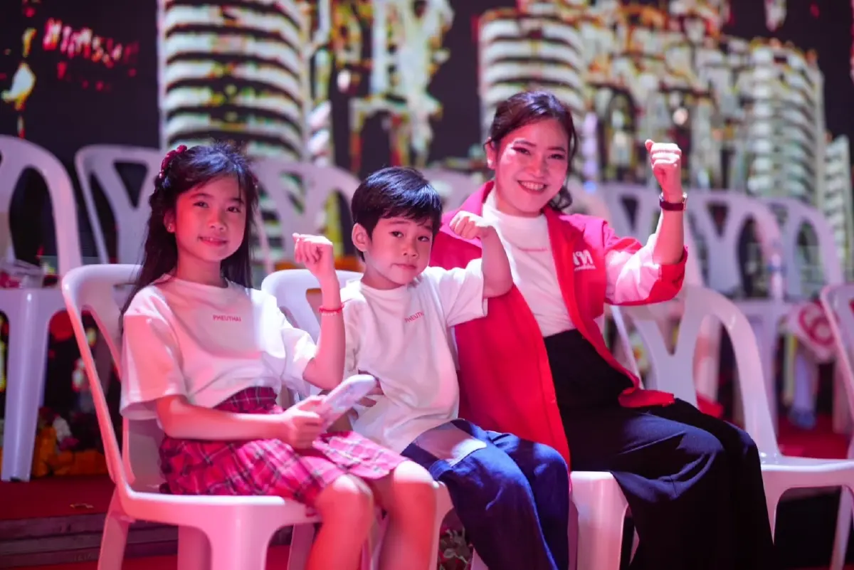 ‘ยศชนัน’ ปราศรัยลั่น นั่งนายกฯ คนที่33 ปลื้มคนเสื้อแดงเคียงข้าง