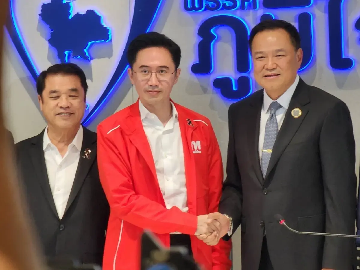 สมการ‘แดง’ผสม‘น้ำเงิน' เดิมพัน‘ยศชนัน’ฟื้นเพื่อไทย?