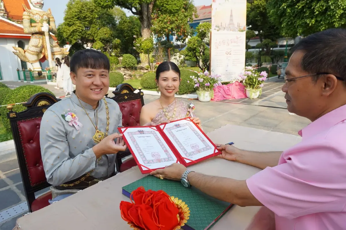 กทม. เผยสถิติ 'จดทะเบียนสมรส' วันวาเลนไทน์ 2569 กว่า 3,000 คู่ 'บางรัก' ครองแชมป์