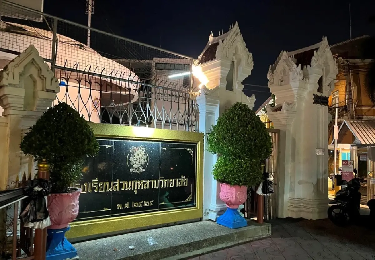 BKKDW2026 นักเรียนสวนกุหลาบ 'รอดไปด้วยกัน' กับชุมชนปากคลองตลาด