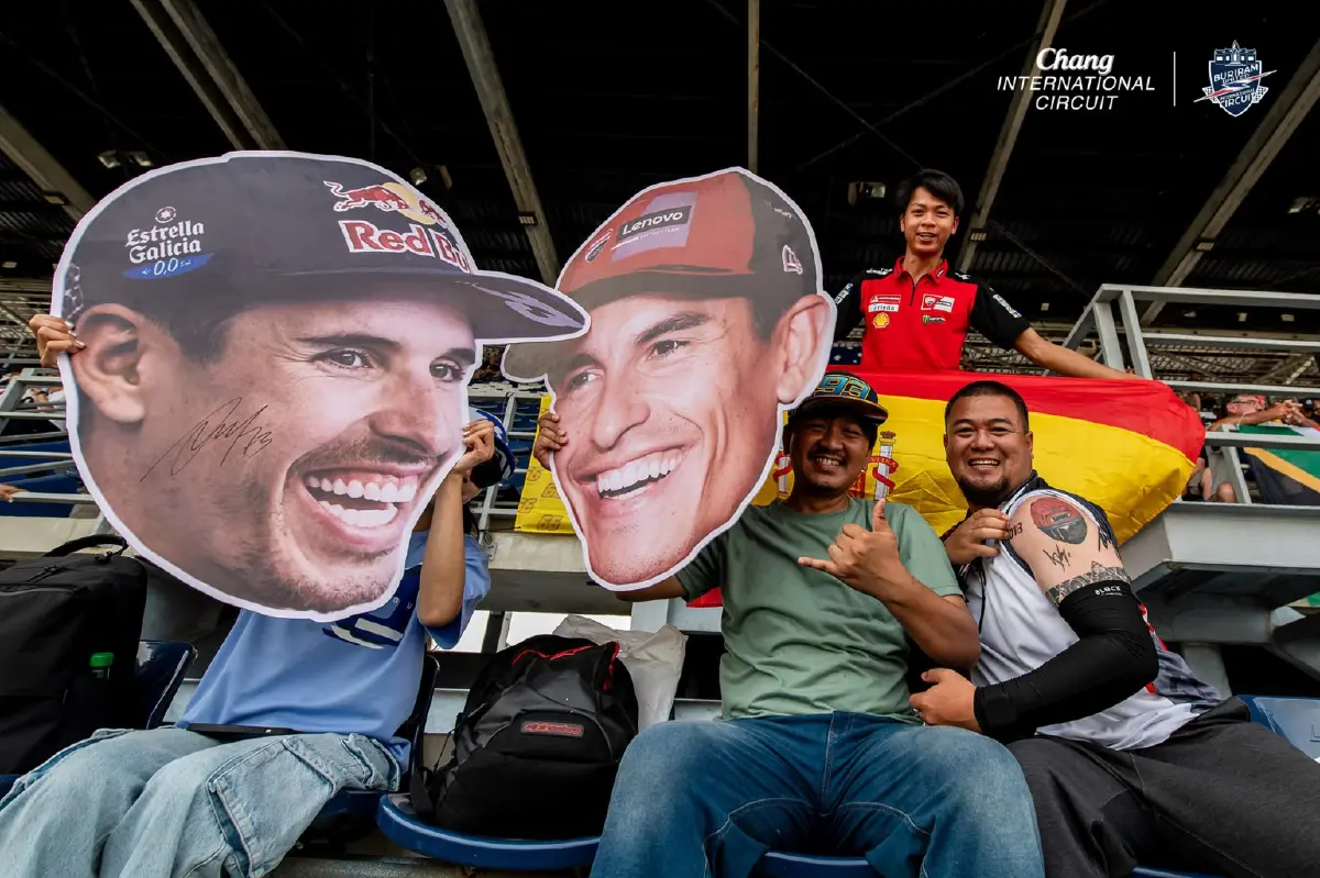 เบซเซ็คคี คลั่ง! ทุบสถิติสนามช้างฯ กระจุย บด 'มาร์เกซ' ยับวันแรก MotoGP 2026