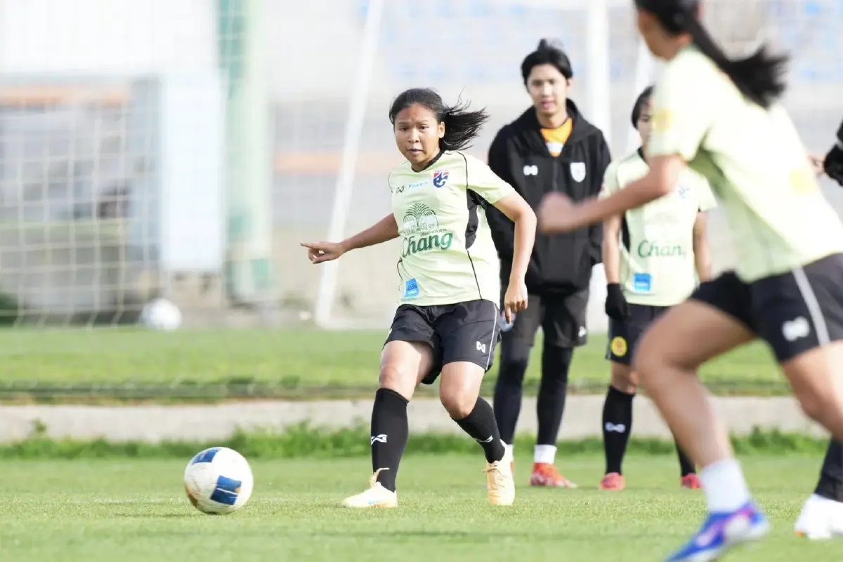 ถ่ายทอดสดฟุตบอลหญิง 'ไทย พบ จอร์แดน' ดูบอลสด BEE GIRLS TROPHY 2026
