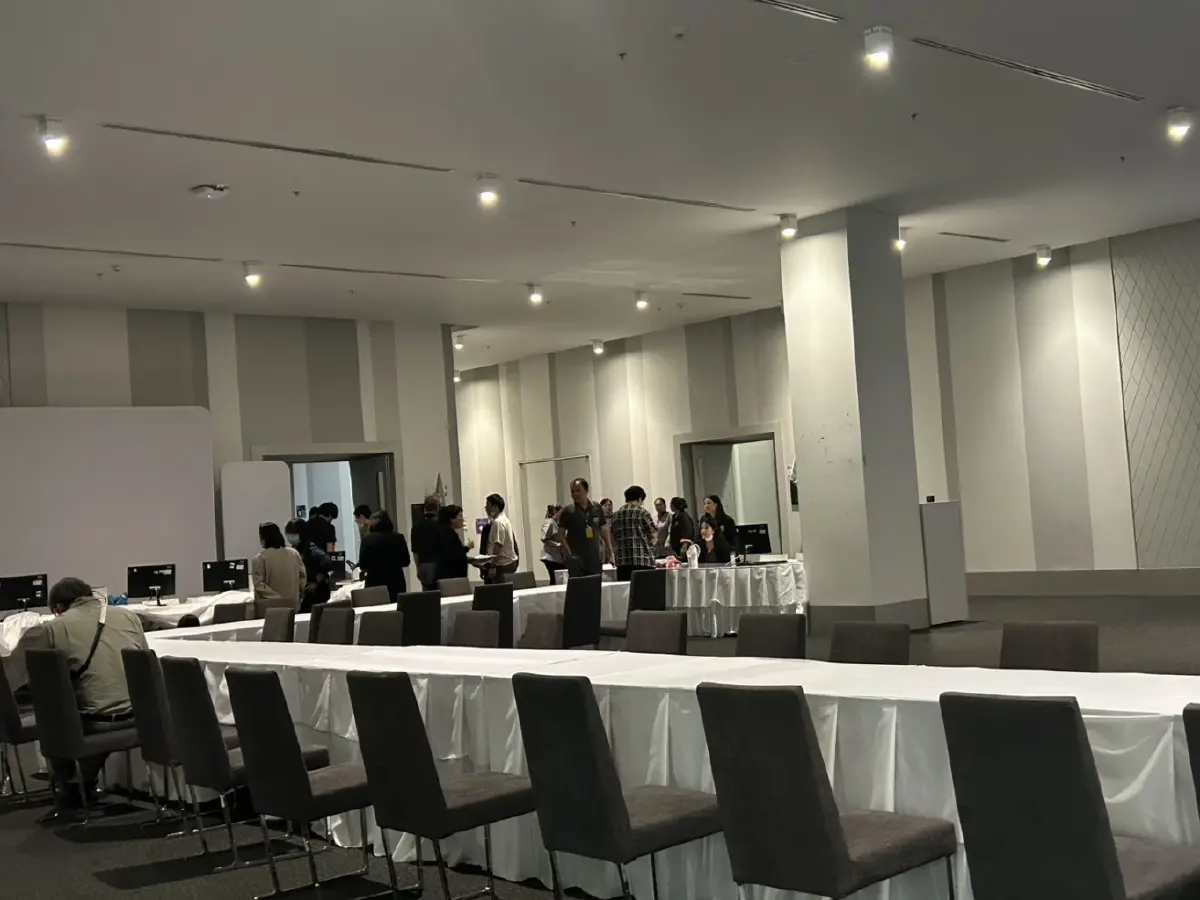 'สภา' ฉุกละหุก เตรียมรับรายงานตัว สส. หลัง 'กกต.' รับรองเร็วขึ้น