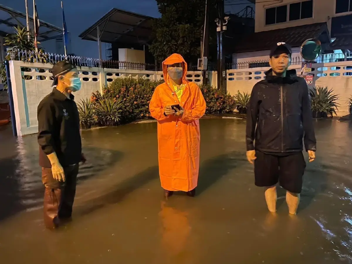 ‘สุรชาติ’ ขอคนกรุงเลือกผู้แทนทำงานเชิงบวกรับใช้ประชาชนทุกคน