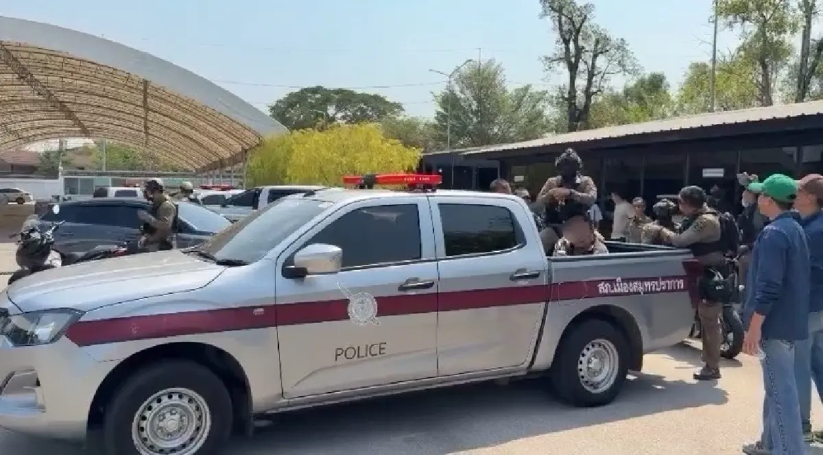 ด่วน! ชายบุกยิงถล่มบ้าน นักการเมืองดัง เมืองปากน้ำ รัว 4 นัดสนั่น