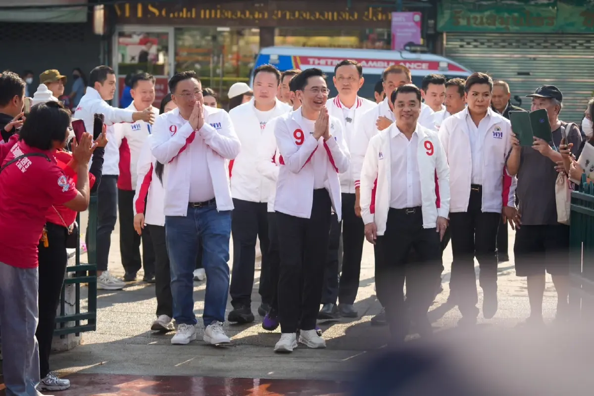 ‘เพื่อไทย’ คิกออฟปล่อยขบวนรถหาเสียงทั่ว กทม.ก่อนปราศรัยใหญ่