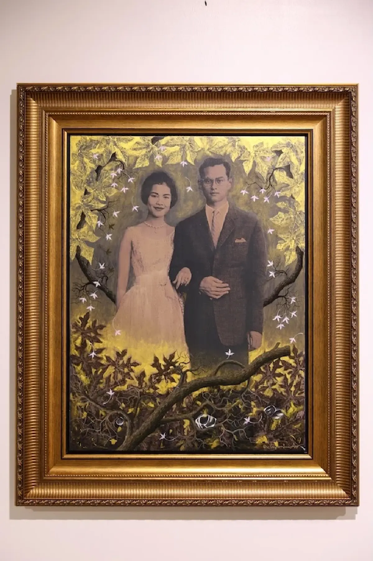 สยามพารากอน จัดนิทรรศการ 'น้อมรำลึกในพระมหากรุณาธิคุณ แห่งสมเด็จพระบรมราชชนนีพันปีหลวง'