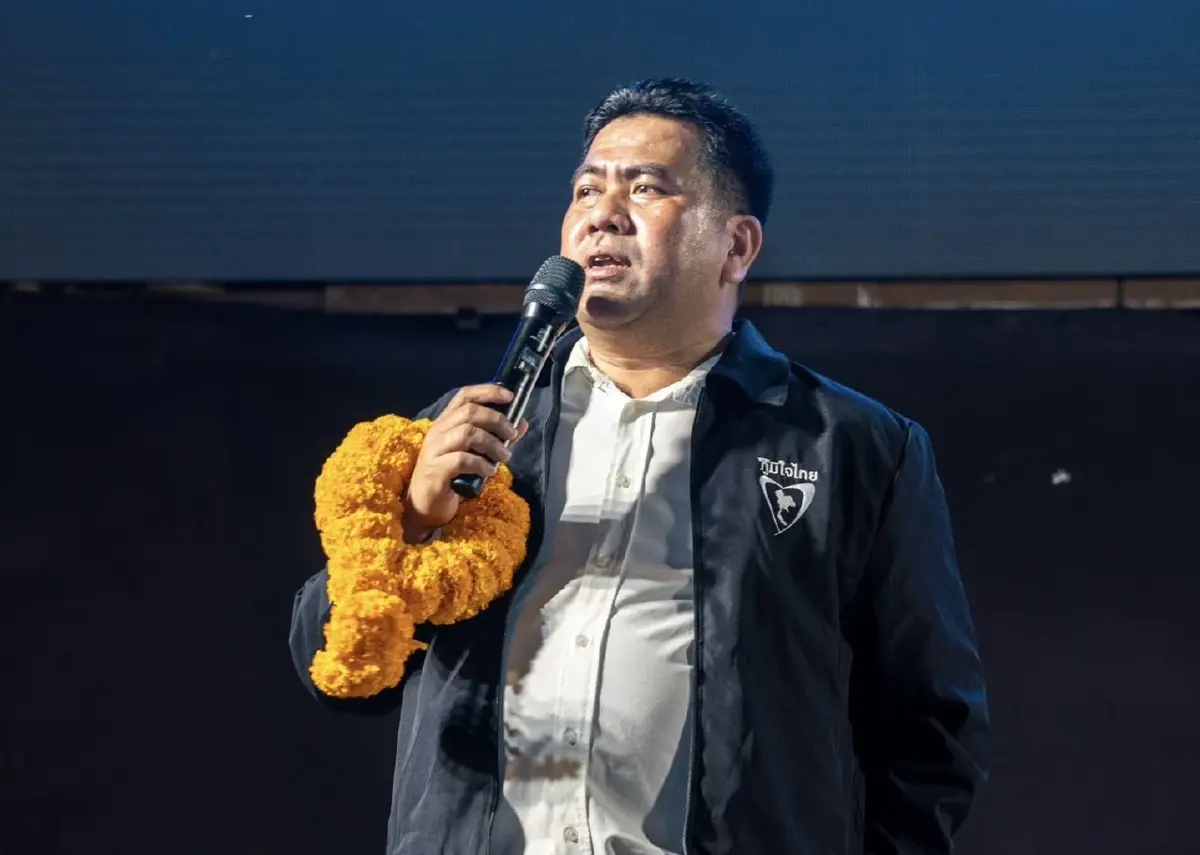 'เกรียงยศ-ทินกร-สมเกียรติ' ผนึกกำลังภท.ปักธงตะวันออก ดึงคนละครึ่งกลับมา