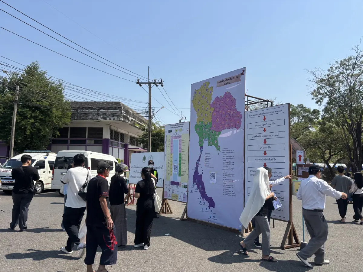 ประเวศคึกคัก ใช้สิทธิเลือกตั้งล่วงหน้า ‘ราม 2’ จัดระเบียบดี เข้าคูหาไม่ถึง 5 นาทีเสร็จ