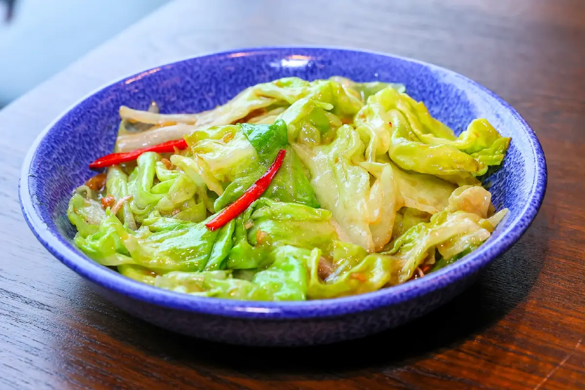 โต๊ะคิม (Toh-Kim) ข้าวมันไก่ ไหหนาน เนื้อไก่นุ่มฉ่ำ น้ำจิ้มรสเด็ด