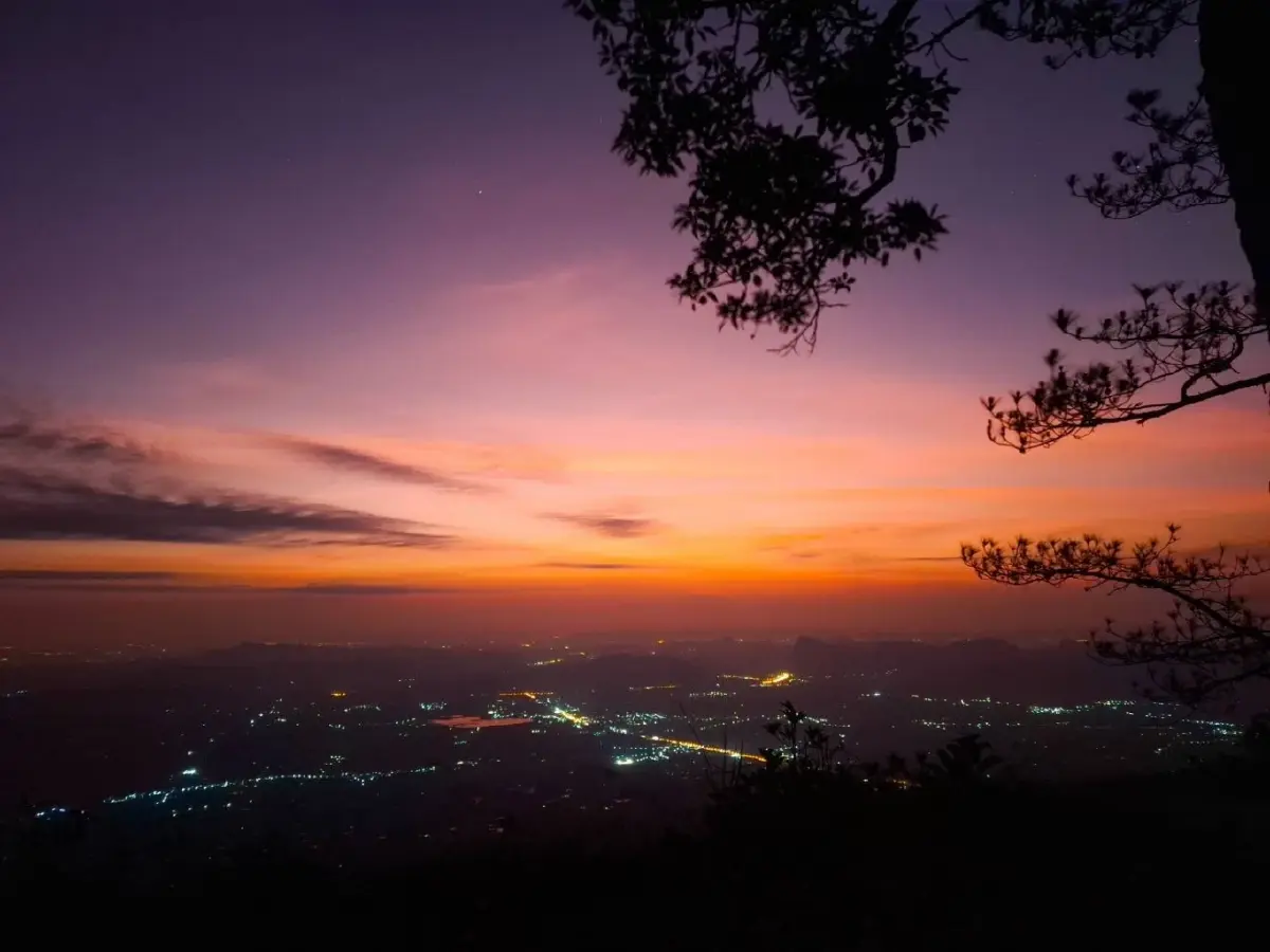 อุตุ เตือน อากาศแปรปรวน ไทยตอนบน - กทม. มีฝน 20% เหนือ-อีสาน เย็น 17°C