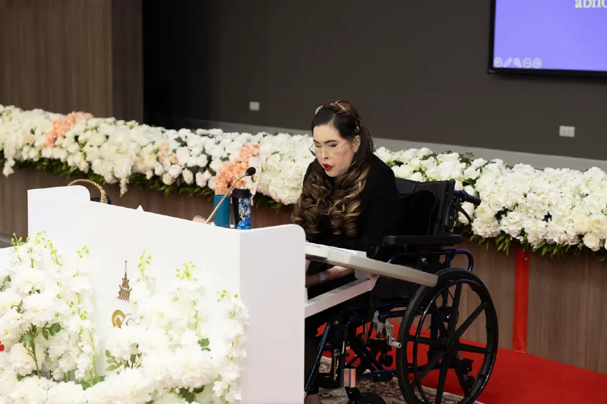 กรมพระศรีสวางควัฒนฯ ทรงบรรยาย 'โรคมะเร็ง' พระราชทาน นศพ. ครั้งที่ 5