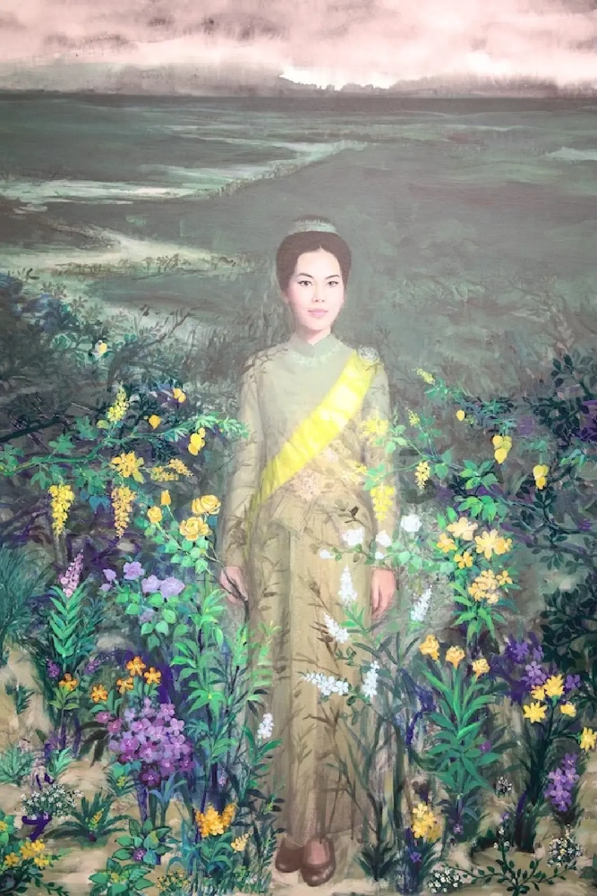 สยามพารากอน จัดนิทรรศการ 'น้อมรำลึกในพระมหากรุณาธิคุณ แห่งสมเด็จพระบรมราชชนนีพันปีหลวง'