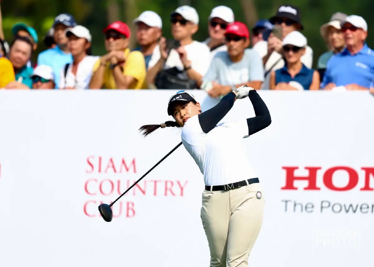 'โปรพราว' ผงาดนำวันแรก กอล์ฟฮอนด้า แอลพีจีเอ ไทยแลนด์ 'เม-จีโน่' รั้งอันดับ 6 ร่วม