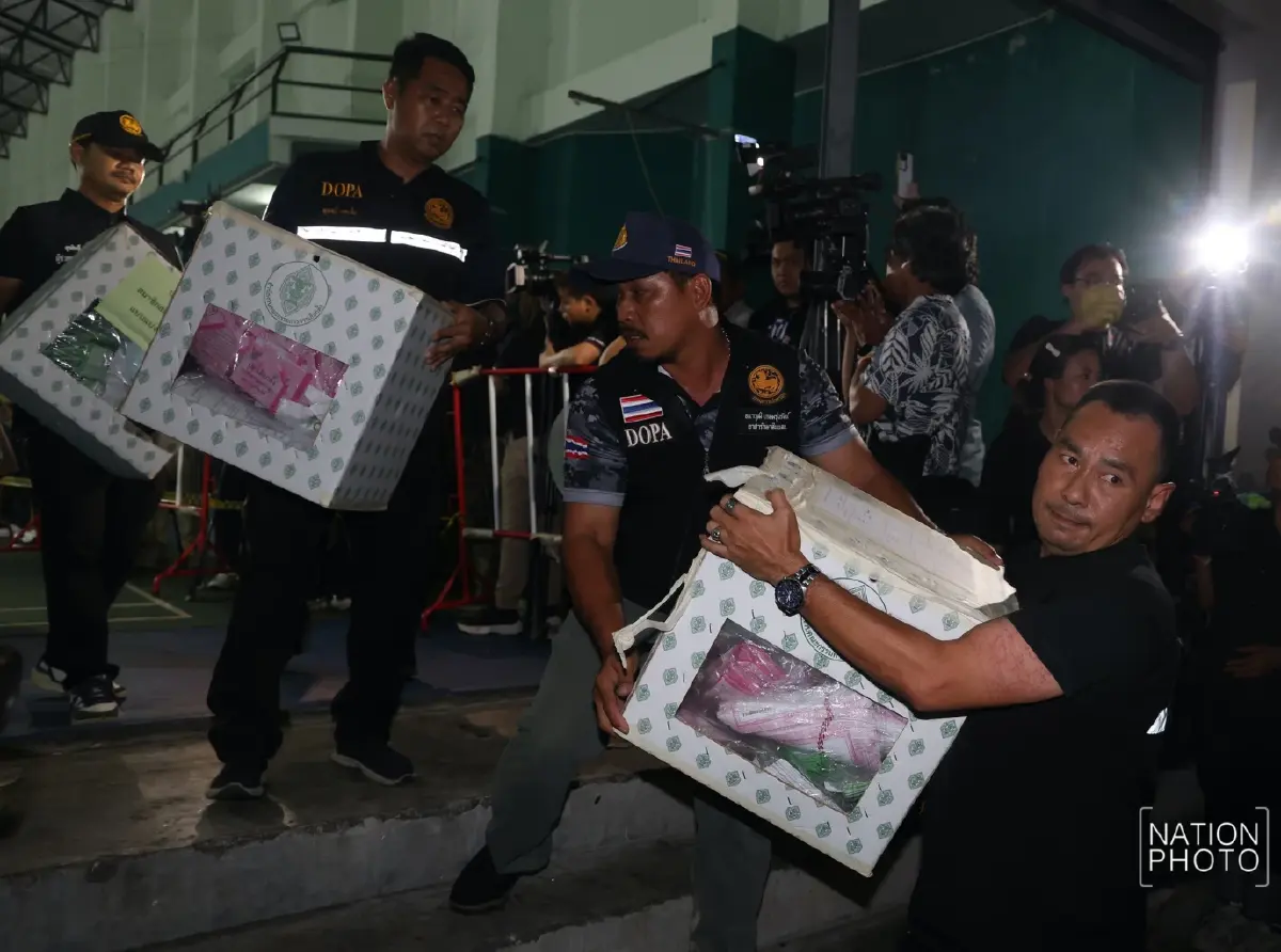 เดือดเลือกตั้ง ปชช.ตะโกน ขี้โกง สนั่นวินาทีขนหีบบัตรชลบุรี เขต 1