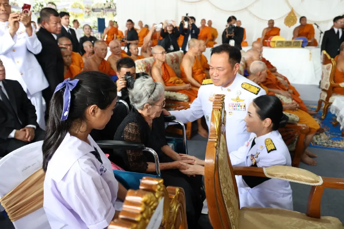 สดุดีครูผู้เสียสละ พระราชทานเพลิงศพ ผอ.โรงเรียนพะตงประธานคีรีวัฒน์ จ.สงขลา