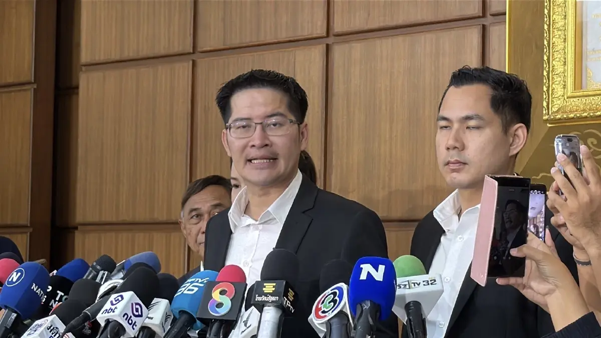 ภาค ปชช.บุก กกต.จี้รับผิดชอบเลือกตั้ง 69 พลาด บี้แจงทุกข้อกล่าวหา