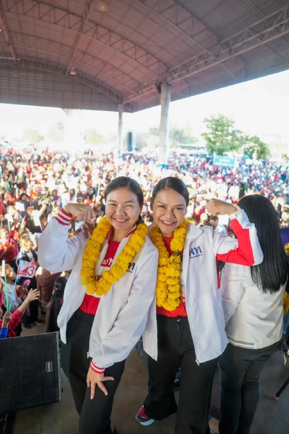 ‘เพื่อไทย‘ปิดท้ายปราศรัยอีสาน 16 เวที ส่ง ‘ยศชนัน’ นั่งนายกฯ