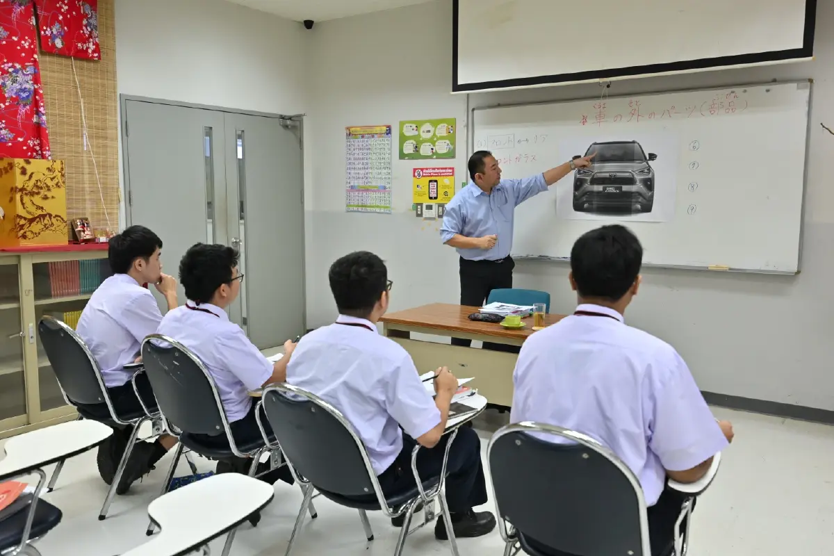 เปิดบ้านปั้นบุคลากร โตโยต้า 'ศูนย์การศึกษา - วิทยาลัยเทคโนโลยีฯ'