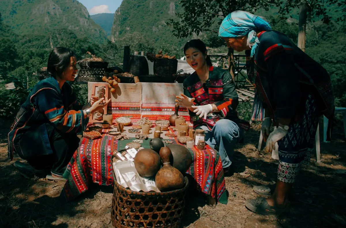 ชนเผ่ารุ่นใหม่ จุดกระแสสมองไหลกลับ ปั้นธุรกิจพากิน-พานอน แบบชาติพันธุ์