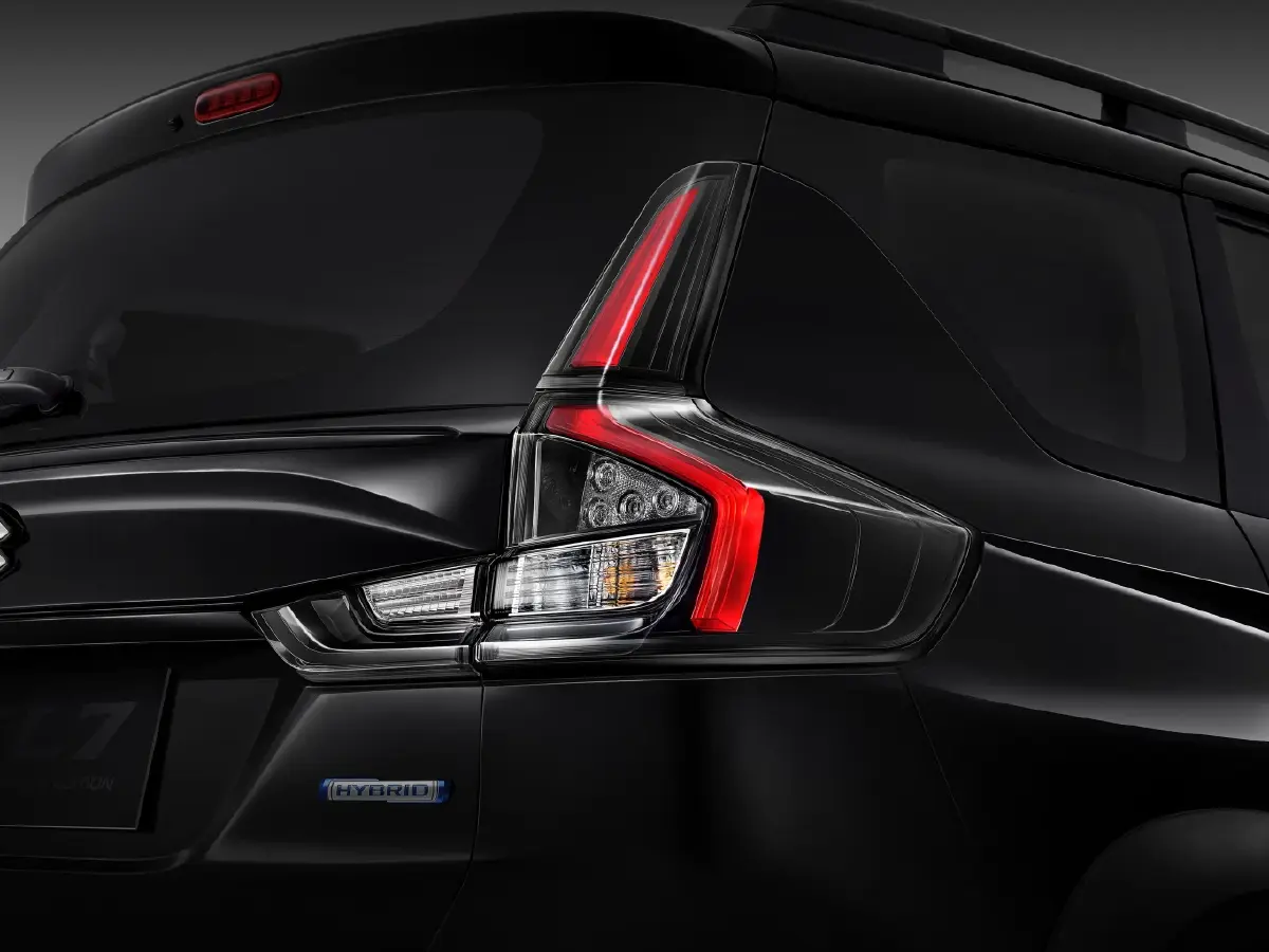 ซูซูกิ XL7 BLACK EDITION เสริมเข้ม ชุดแต่งรอบคัน เริ่ม 8.35 แสน