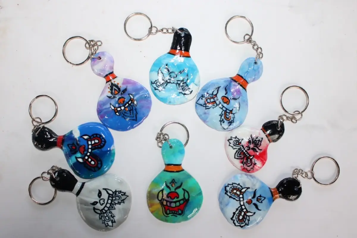 เปลี่ยนขยะให้มีค่า ภูเรือทำถึง ทำพวงกุญแจ ผีบุ้งเต้า ของแรร์ไอเทม