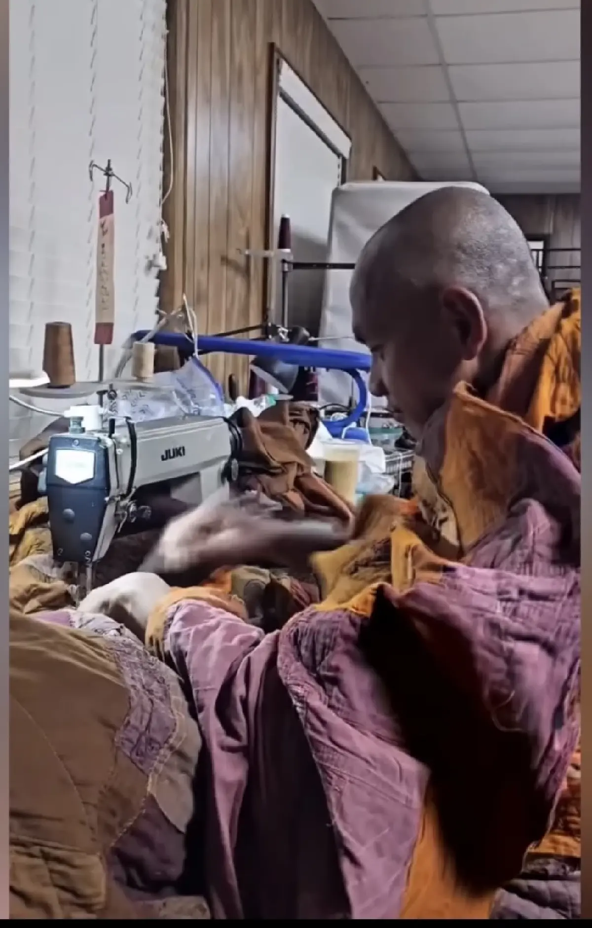 “19 รอยเท้า กับ 36 ชีวิต”