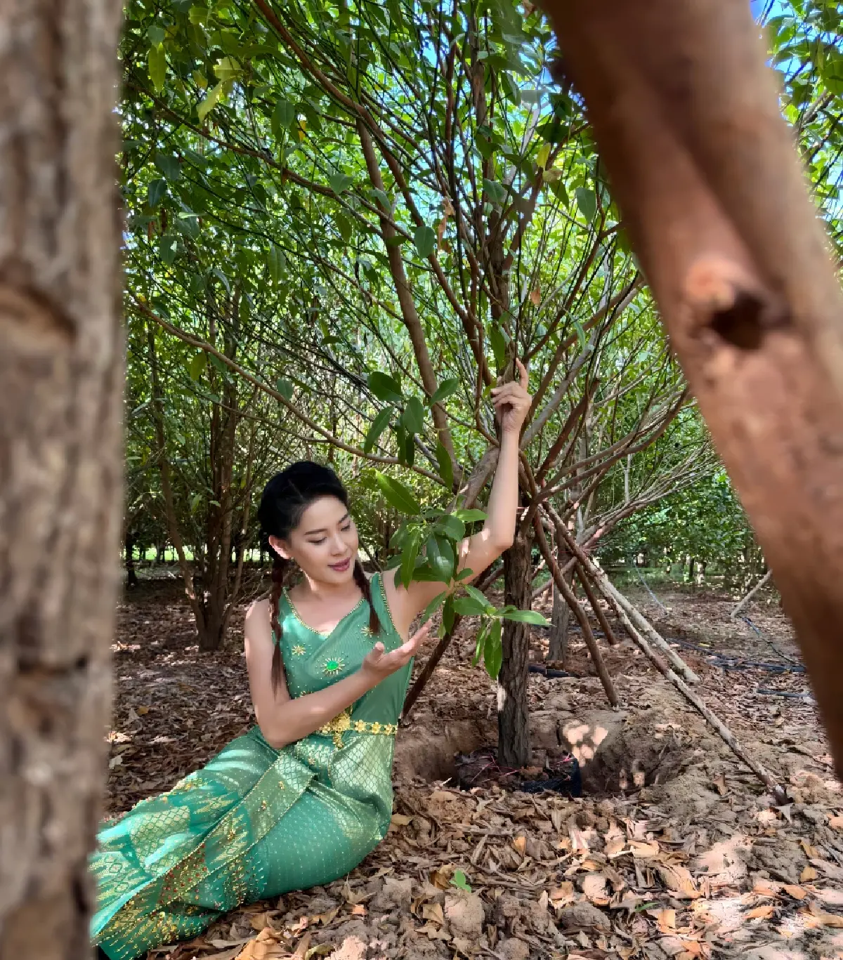 ทฤษฎีแห่งความสุข : สุข….ปลูก…อากาศ โดย ธันย่า - ธันยลักษณ์ พรหมมณี