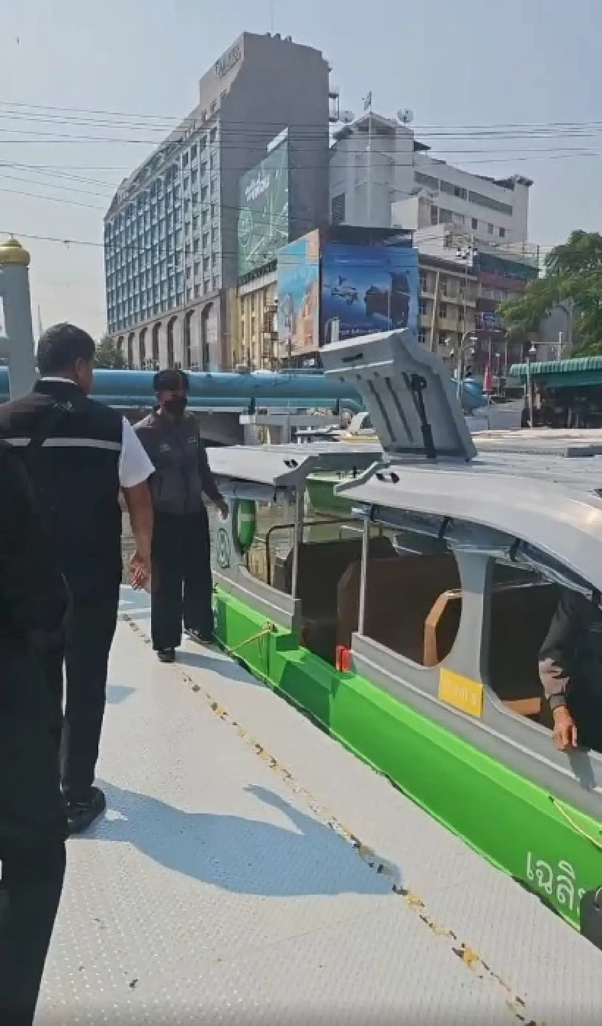 14 จุดเช็กอิน คลองผดุงฯ นั่งเรือแท็กซี่ไฟฟ้า เที่ยวบางลำพูฟรี!