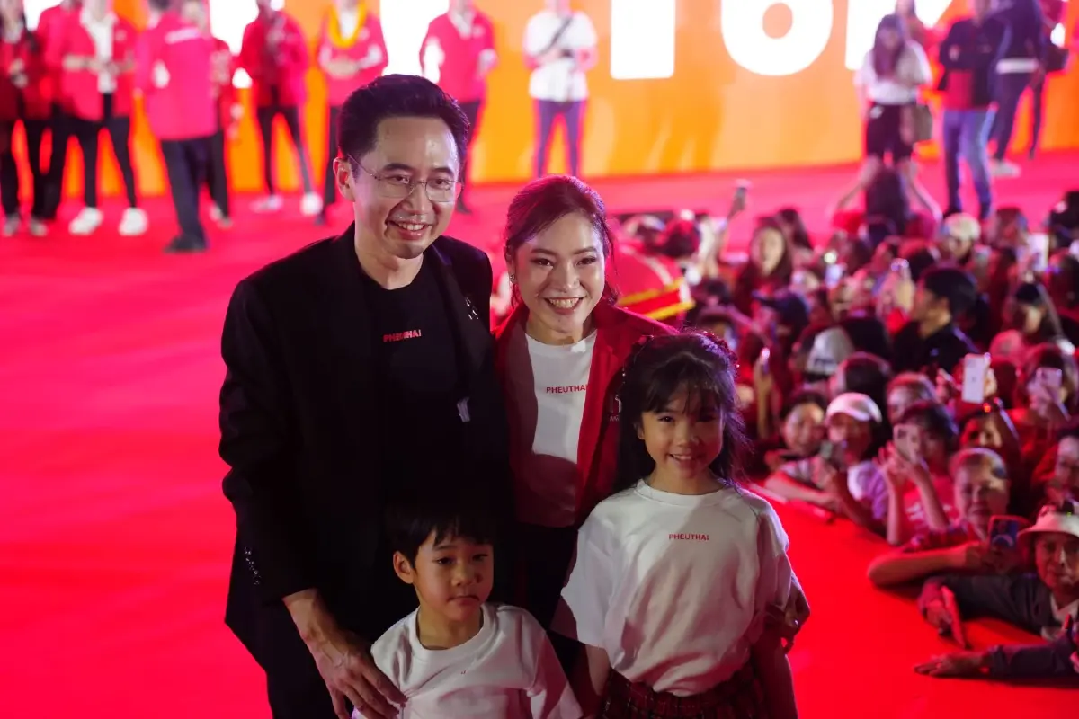 ‘ยศชนัน’ ปราศรัยลั่น นั่งนายกฯ คนที่33 ปลื้มคนเสื้อแดงเคียงข้าง