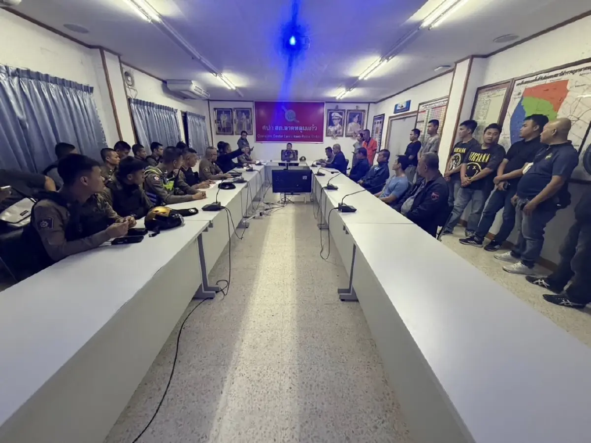 ด่วน! ปิดเรียนฉุกเฉิน เหตุชายคุ้มคลั่ง อ.ลาดหลุมแก้ว จ.ปทุมธานี