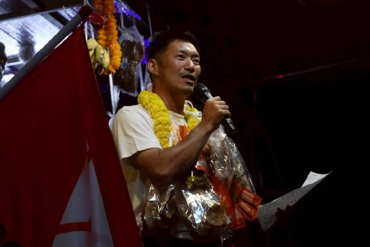 'ธนาธร' เดือด! โต้ปมไม่ยอมให้ตั้งรัฐบาล ลั่นไม่ใช่เรื่องของมึง