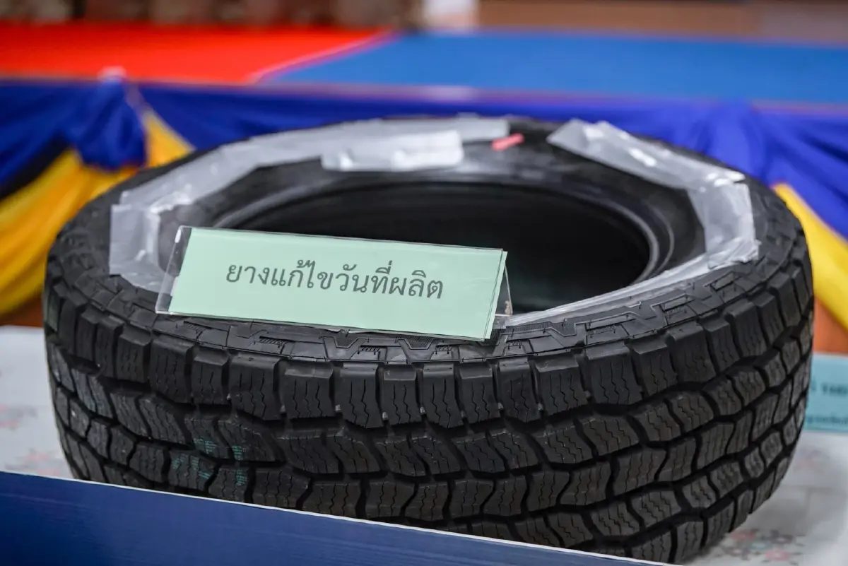 ย้อมแมวยางเก่ายี่ห้อดัง บุก 4 โกดังชลบุรี ยึดของกลาง 10 ล้านบ.