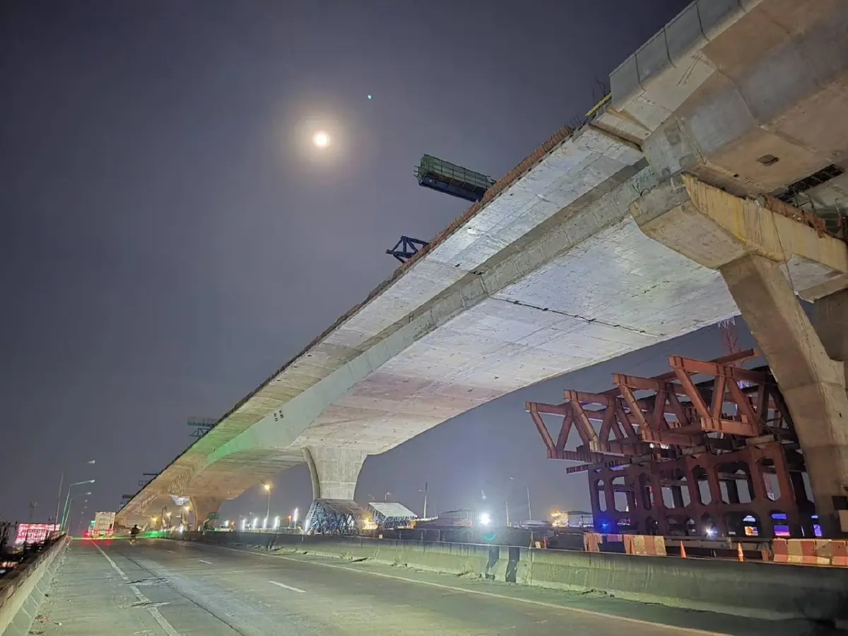 เปิดแล้ว 'ถนนพระราม 2' คืนผิวจราจรทางหลัก M82 ตอน 7 หลังเหตุเครนถล่ม