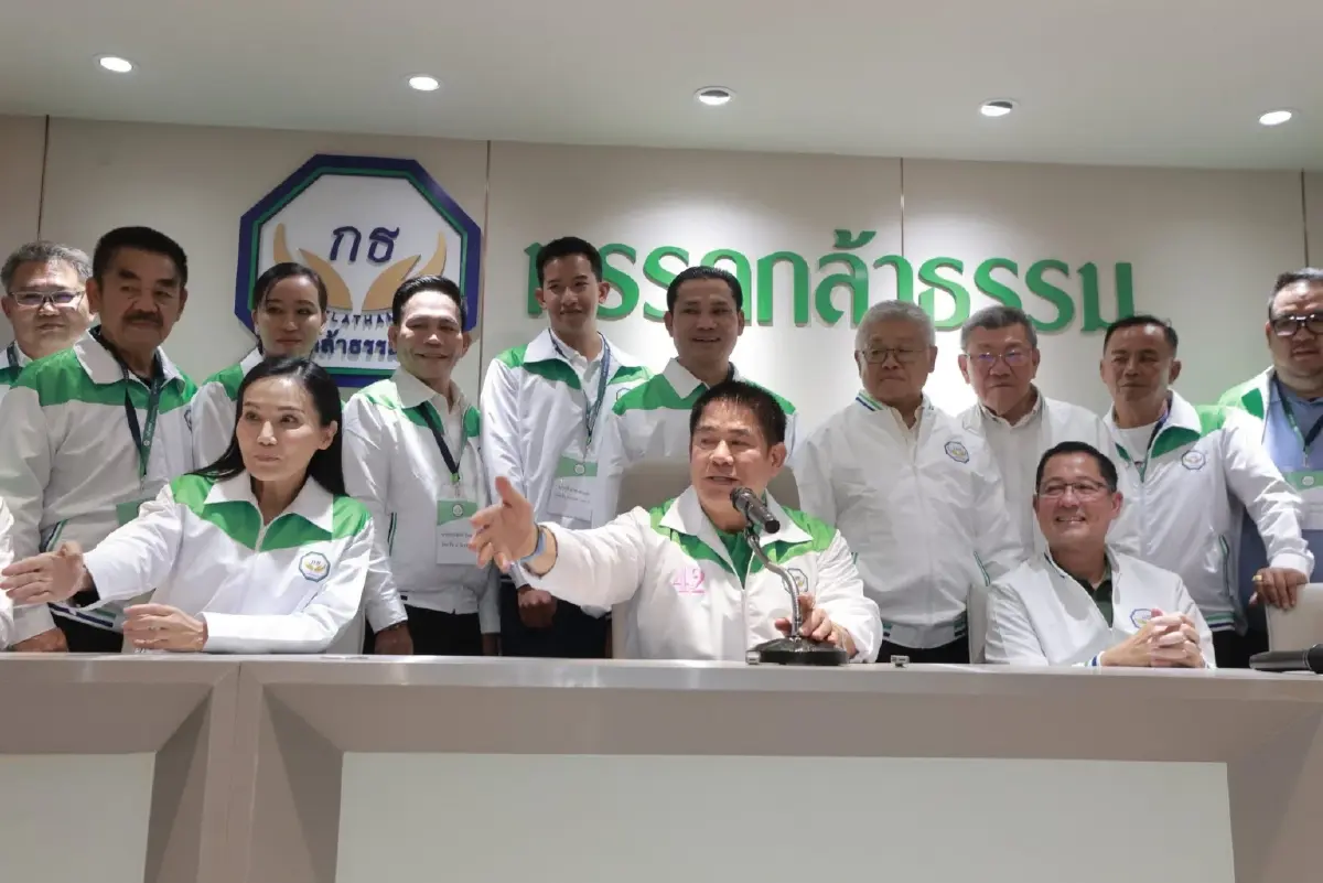 วัดพลัง ‘3 ก๊ก’ฝ่ายค้าน  ‘ส้ม-เขียว-ฟ้า’ ชำแหละ‘น้ำเงิน’