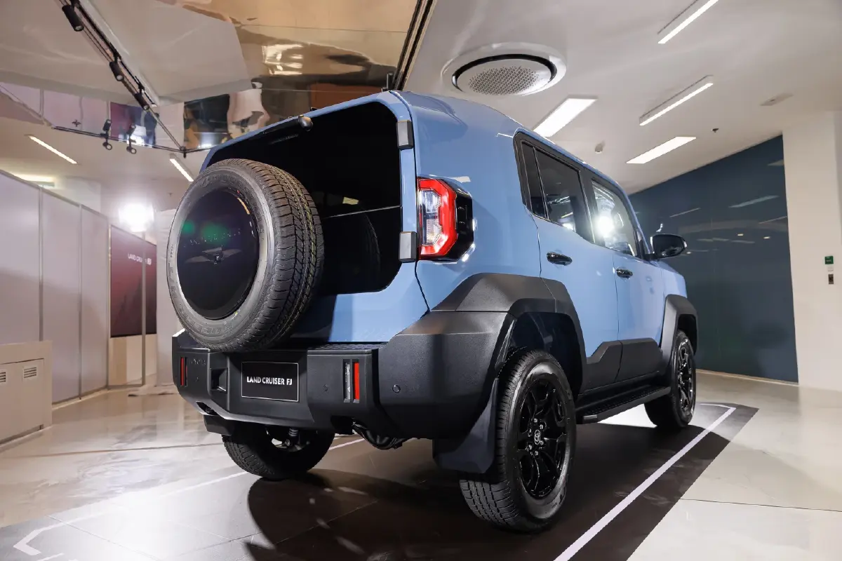 โตโยต้า Land Cruiser FJ ผลิตไทย สู้ศึกรถ Boxy เคาะ 1,269,000 บาท