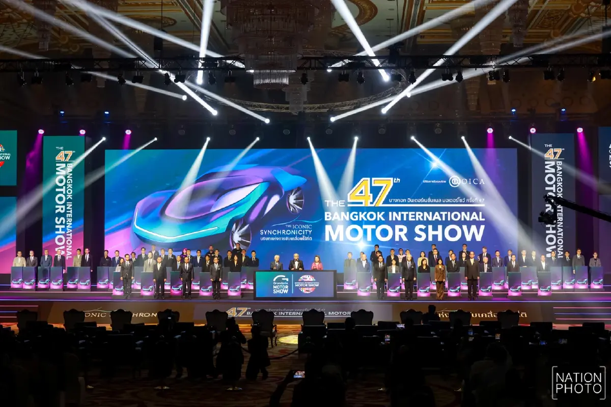 สะกดทุกสายตา ประมวลภาพสาวงามจากค่ายรถชั้นนำ ในพิธีเปิด Motor Show 2026
