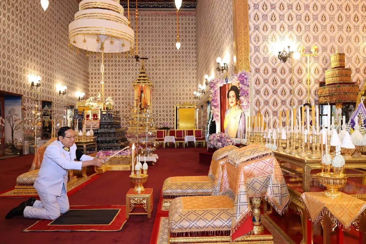 กลุ่มบริษัท ช.การช่าง ร่วมเป็นเจ้าภาพบำเพ็ญกุศลและวางพวงมาลาถวายสักการะ พระพันปีหลวง